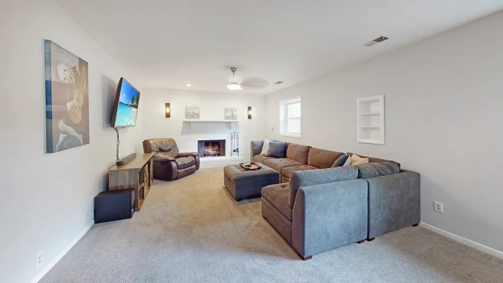 11S556 Book Road Naperville IL 60564