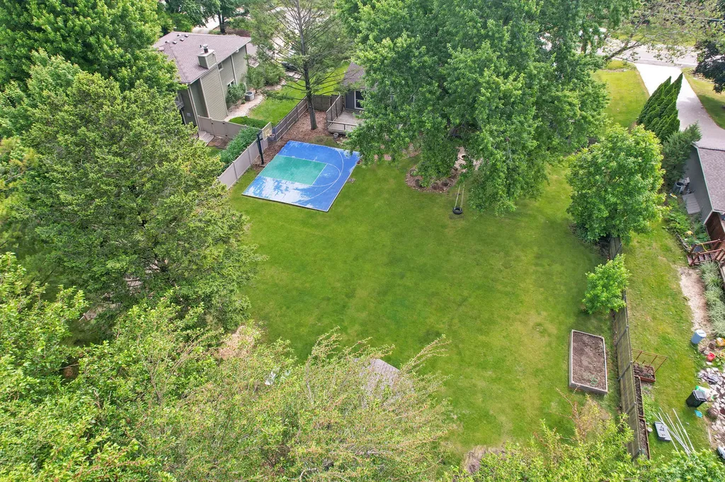 11S556 Book Road Naperville IL 60564
