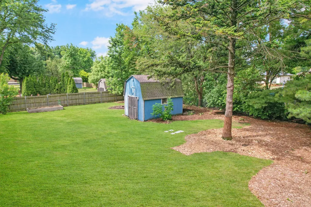 11S556 Book Road Naperville IL 60564