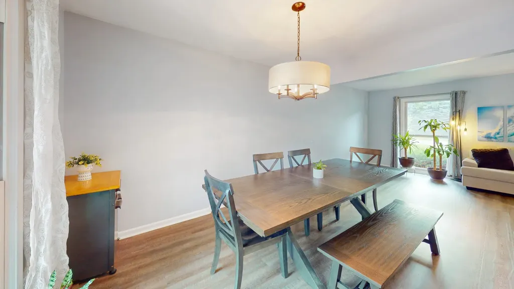 11S556 Book Road Naperville IL 60564