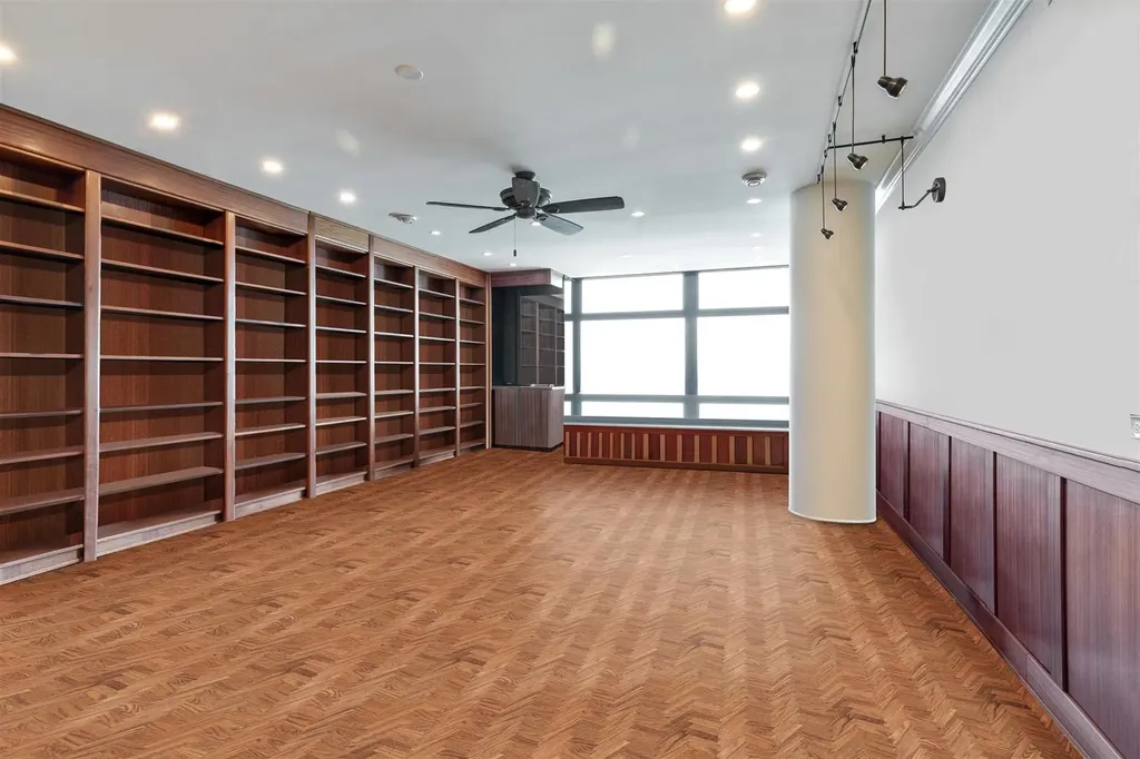 680 North Lake Shore Drive Chicago IL 60611