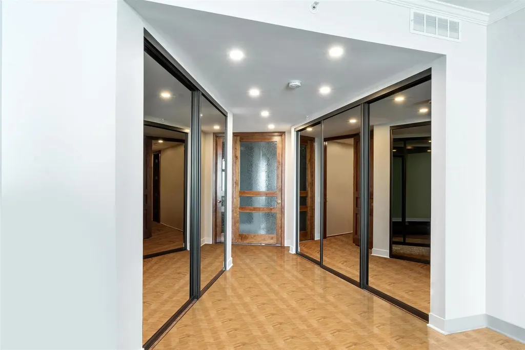 680 North Lake Shore Drive Chicago IL 60611