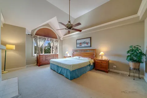 1576 South Kembley Avenue Palatine IL 60067