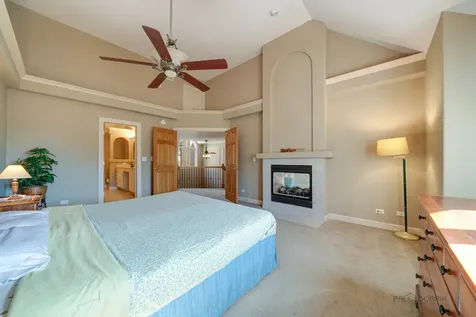 1576 South Kembley Avenue Palatine IL 60067