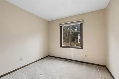 510 West Rockland Road Libertyville IL 60048