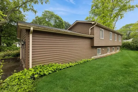 510 West Rockland Road Libertyville IL 60048