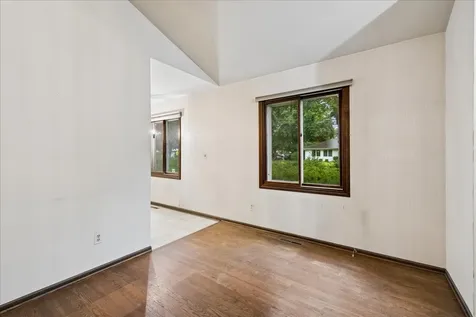 510 West Rockland Road Libertyville IL 60048