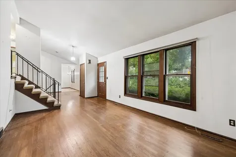 510 West Rockland Road Libertyville IL 60048