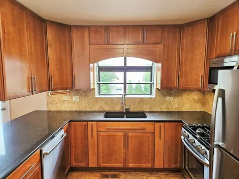 1932 Golf View Drive Bartlett IL 60103