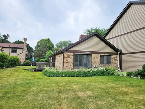 1932 Golf View Drive Bartlett IL 60103