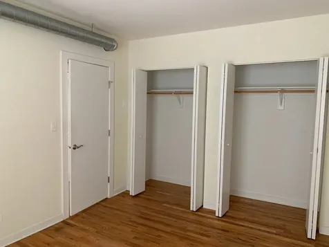 2002 West Birchwood Avenue Chicago IL 60645