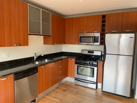 2002 West Birchwood Avenue Chicago IL 60645