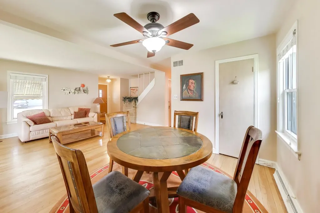 5300 North Oconto Avenue Chicago IL 60656