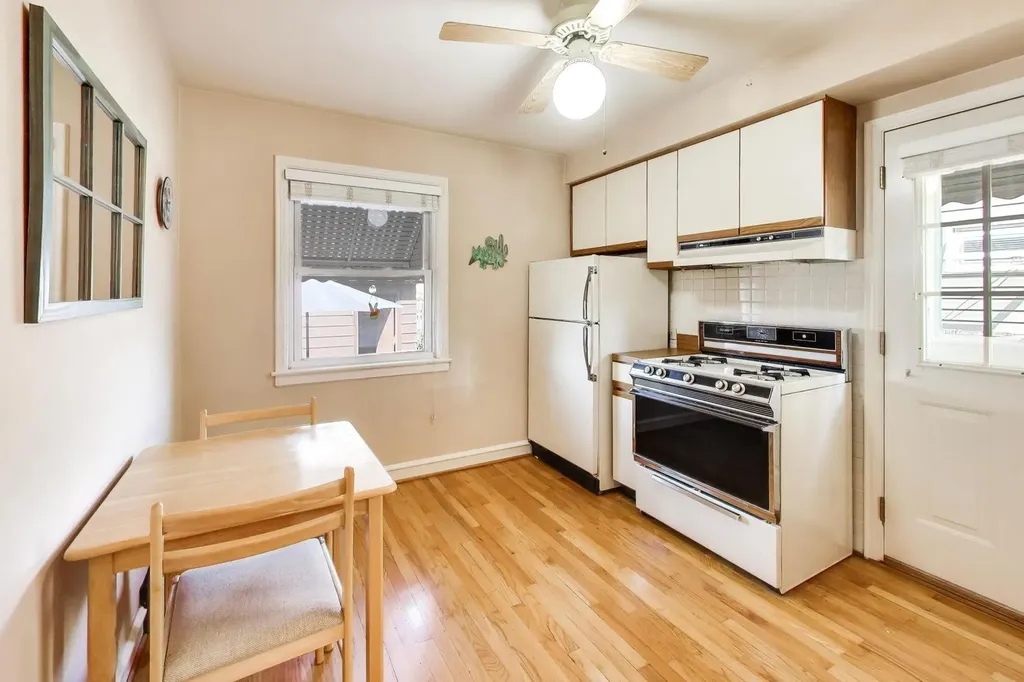 5300 North Oconto Avenue Chicago IL 60656