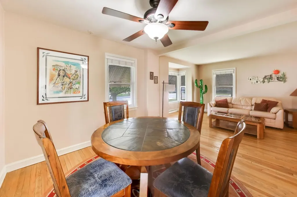 5300 North Oconto Avenue Chicago IL 60656