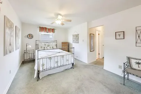 5300 North Oconto Avenue Chicago IL 60656