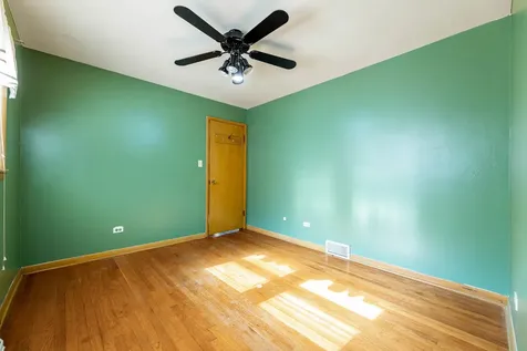 5859 West 64th Street Chicago IL 60638