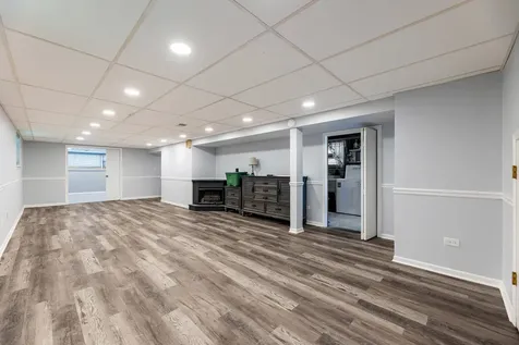 5859 West 64th Street Chicago IL 60638