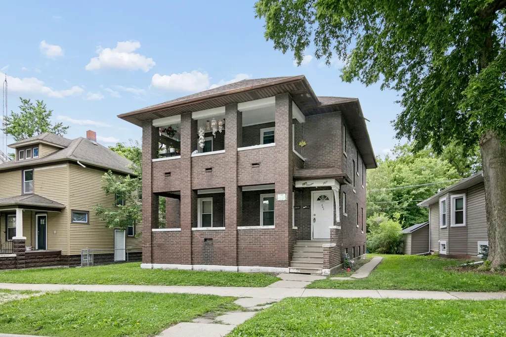 361-365 South Evergreen Avenue Kankakee IL 60901