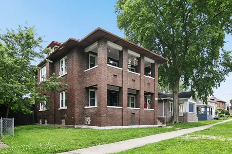 361-365 South Evergreen Avenue Kankakee IL 60901