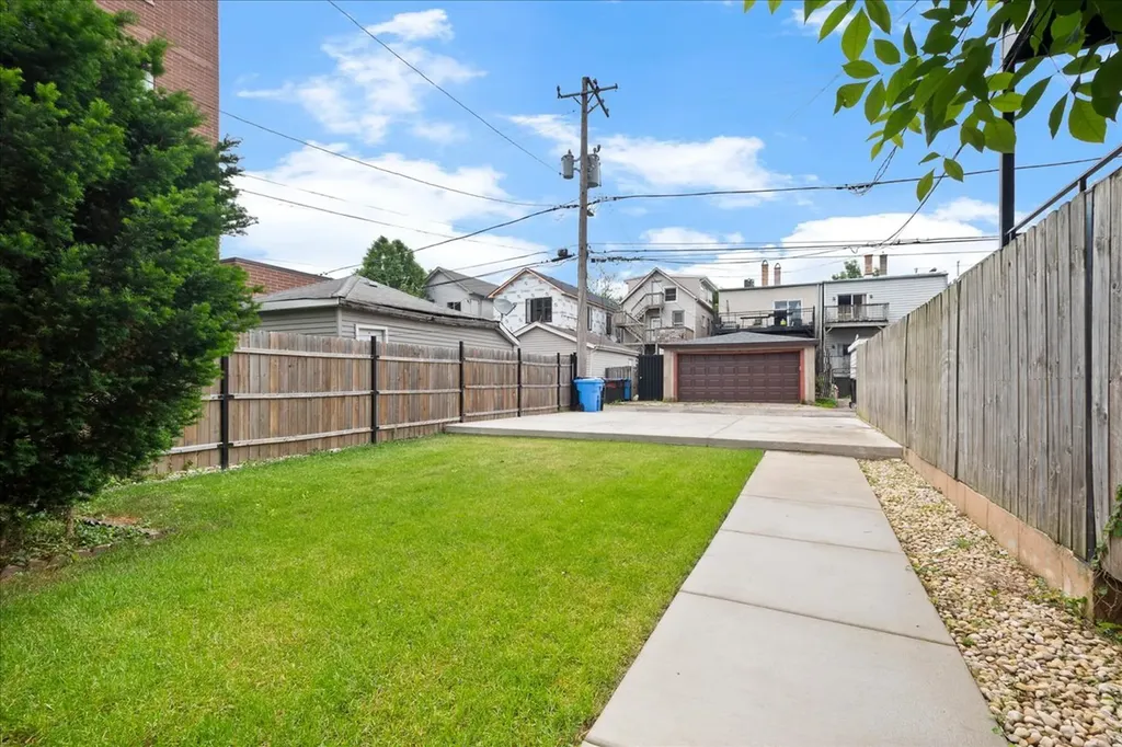 1831 North California Avenue Chicago IL 60647