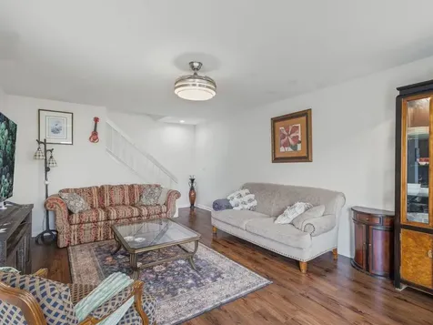 306 Milton Court Bloomingdale IL 60108