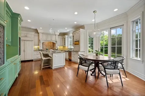 1235 Longmeadow Lane Glencoe IL 60022
