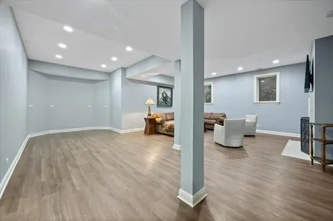 1235 Longmeadow Lane Glencoe IL 60022