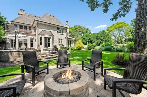 1235 Longmeadow Lane Glencoe IL 60022