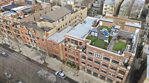 4821 North Damen Avenue N Chicago IL 60625