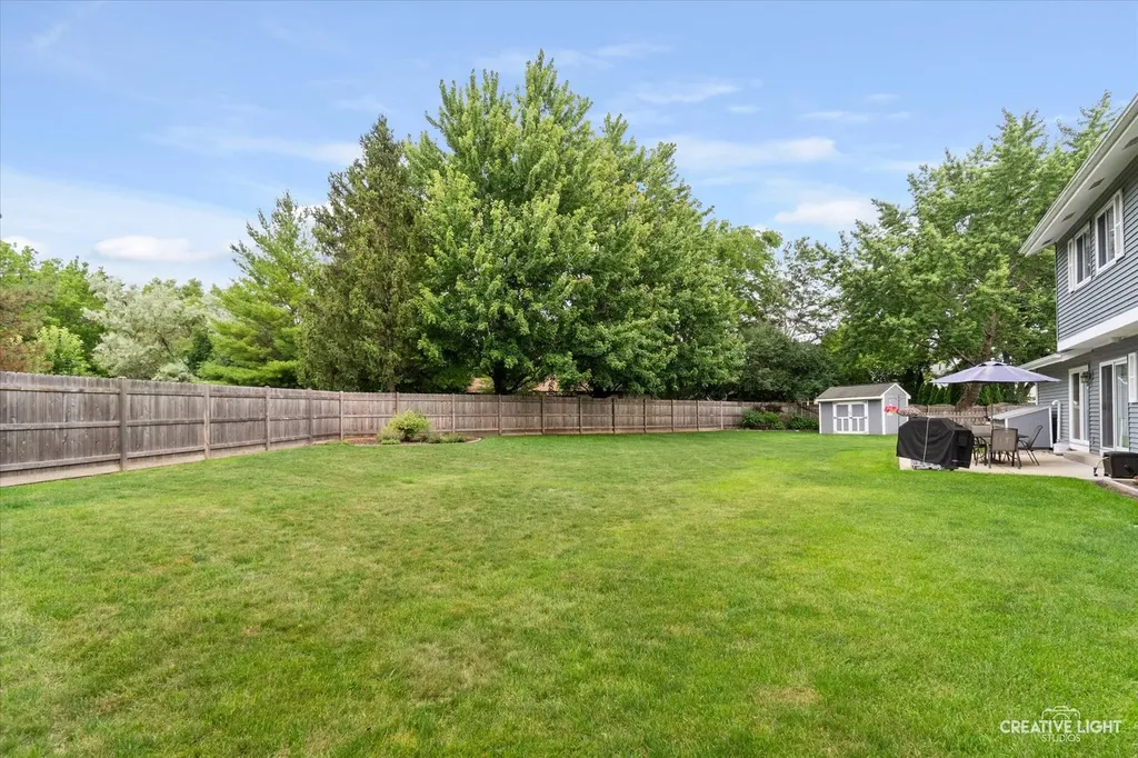30W110 Avondale Court Warrenville IL 60555