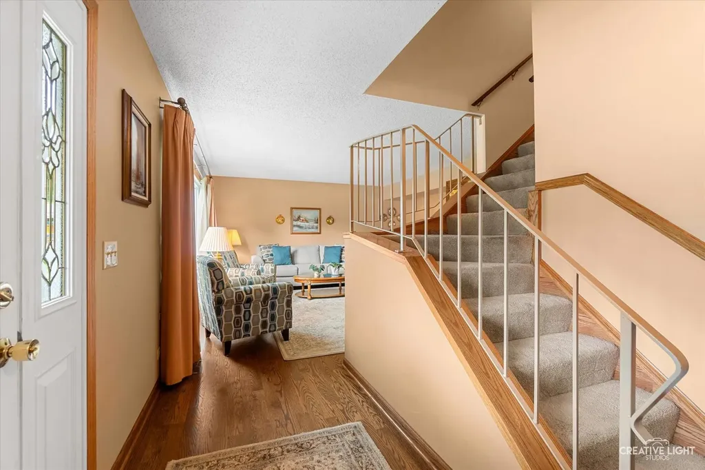 30W110 Avondale Court Warrenville IL 60555