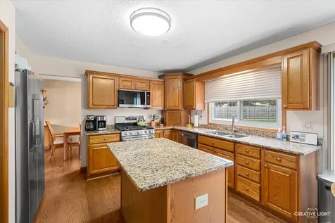 30W110 Avondale Court Warrenville IL 60555