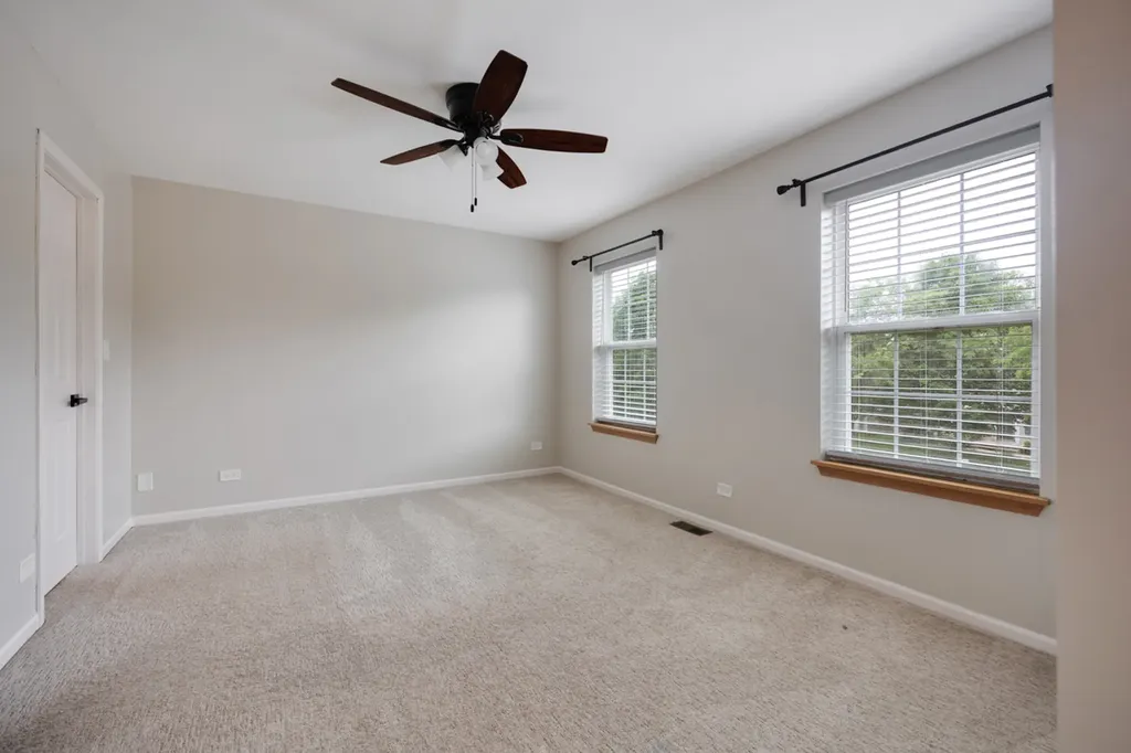 2684 Lansdale Street Aurora IL 60503