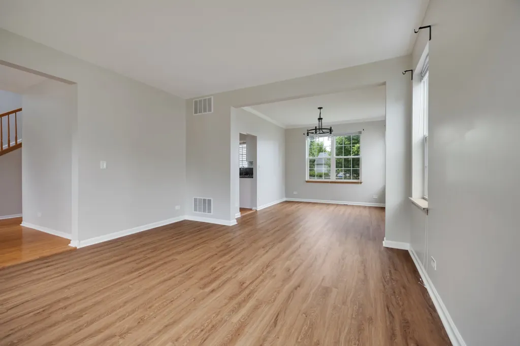 2684 Lansdale Street Aurora IL 60503
