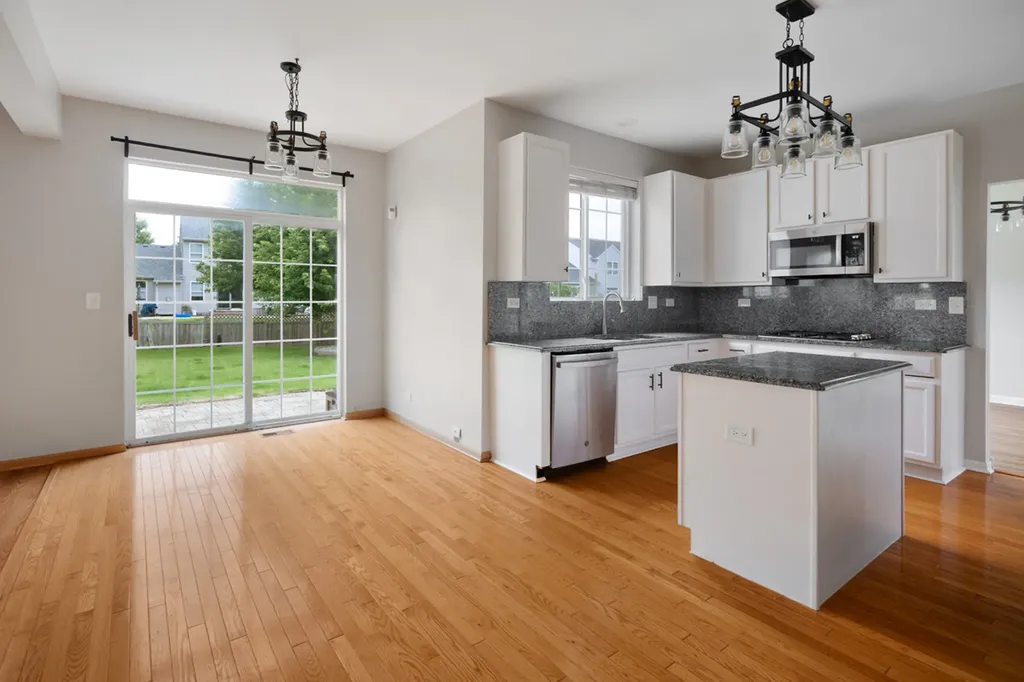 2684 Lansdale Street Aurora IL 60503