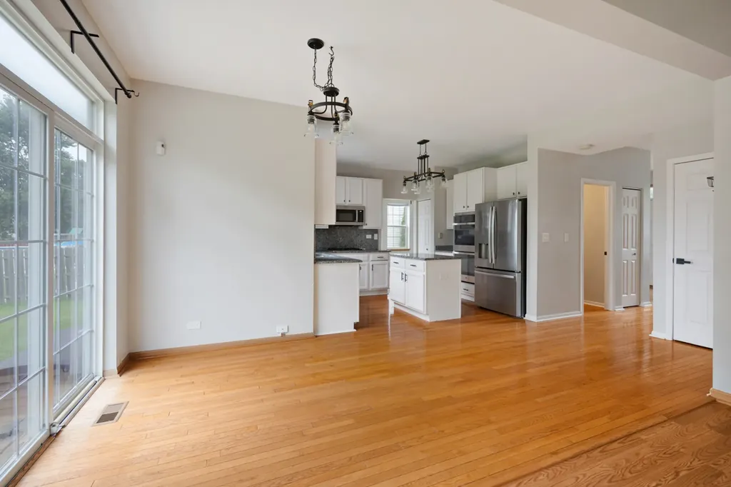 2684 Lansdale Street Aurora IL 60503