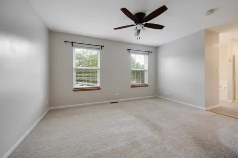 2684 Lansdale Street Aurora IL 60503
