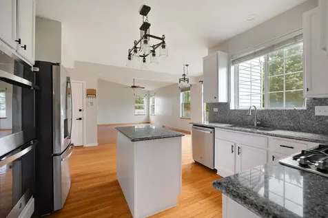 2684 Lansdale Street Aurora IL 60503