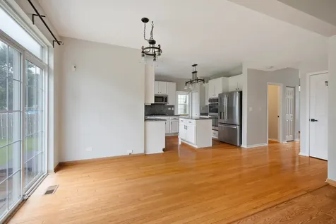 2684 Lansdale Street Aurora IL 60503