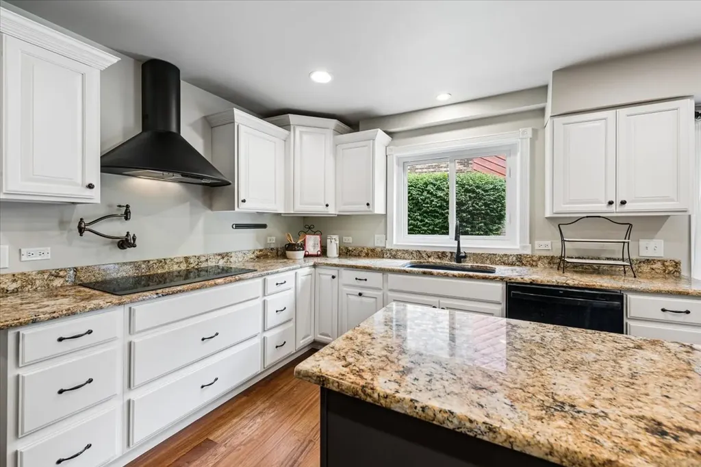 1040 North Charles Street Naperville IL 60563