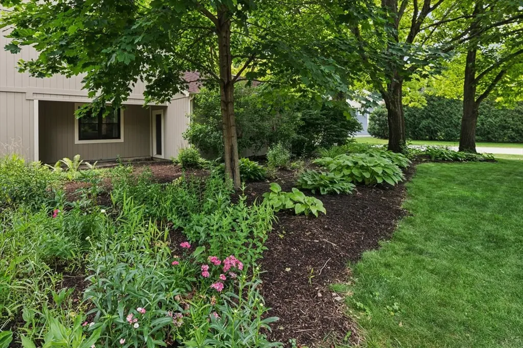 1040 North Charles Street Naperville IL 60563