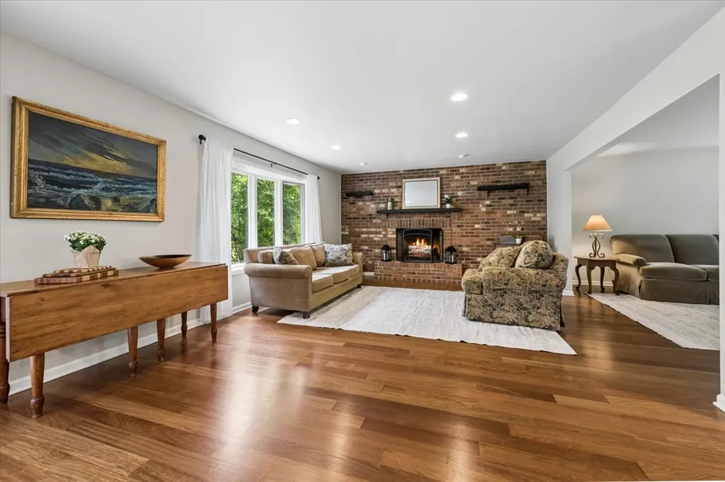 1040 North Charles Street Naperville IL 60563