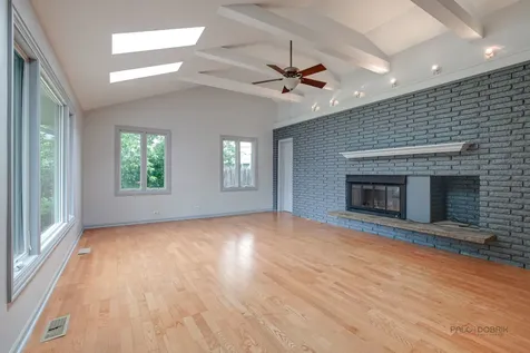2508 Highland Drive Lindenhurst IL 60046