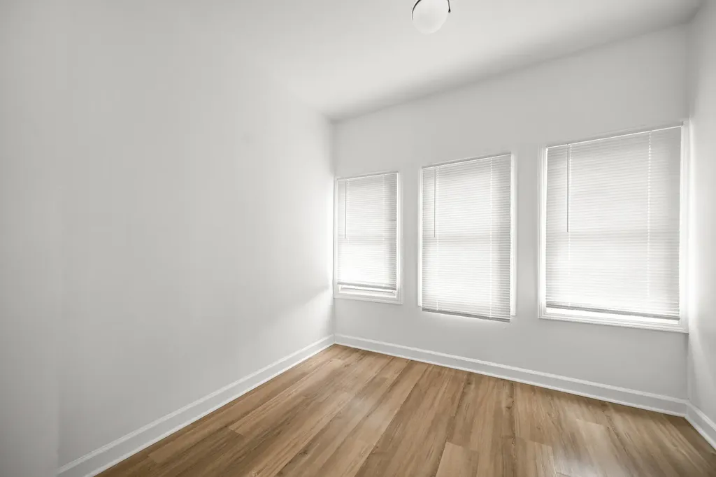 639 North Leamington Avenue Chicago IL 60644