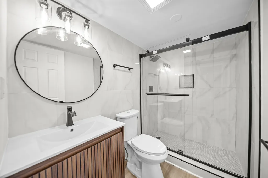 639 North Leamington Avenue Chicago IL 60644