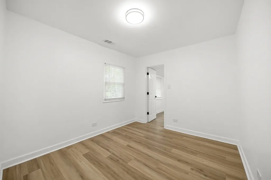 639 North Leamington Avenue Chicago IL 60644