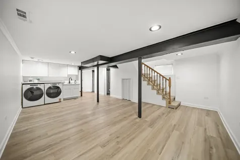 639 North Leamington Avenue Chicago IL 60644