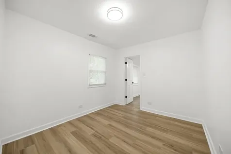 639 North Leamington Avenue Chicago IL 60644
