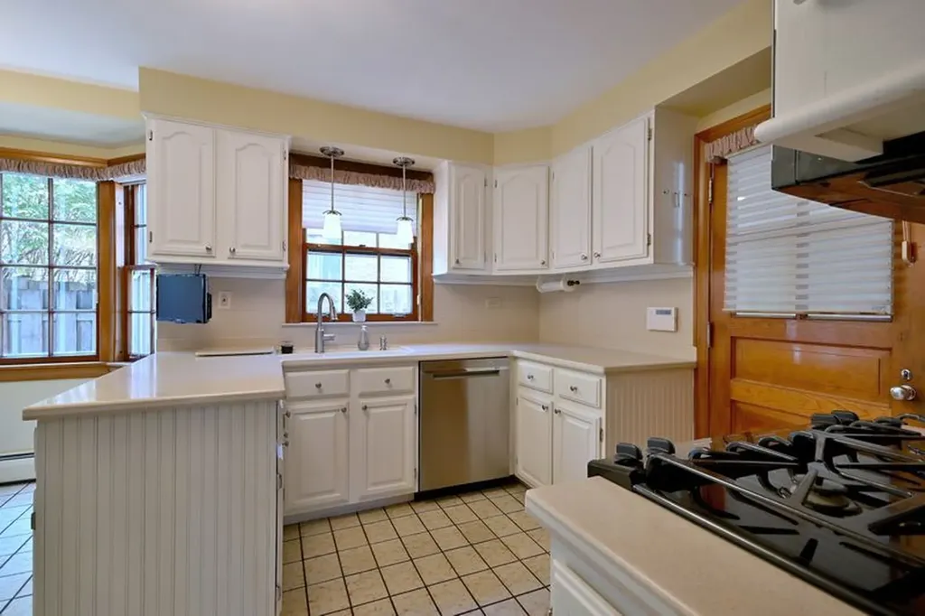 117 West Eggleston Avenue Elmhurst IL 60126